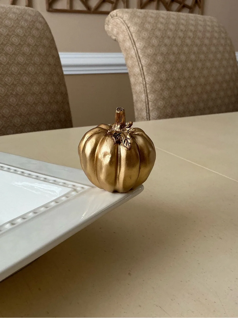 Gold Autumn Pumpkin With Leaf Platter Decoration 🍂
